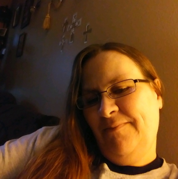 Meet your Posher, Amanda - Picture 1 of 1